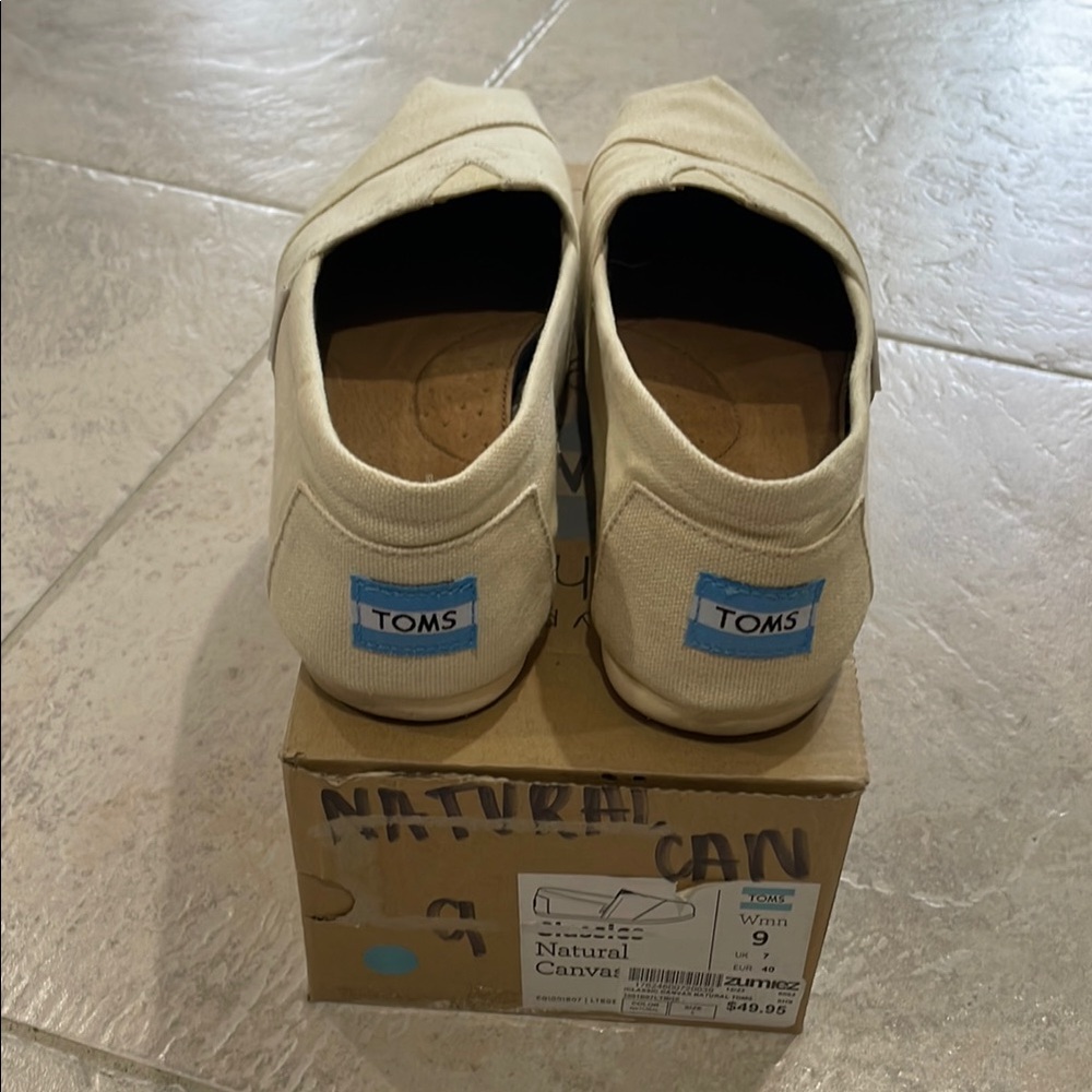 Toms Natural Canvas Women's Shoes